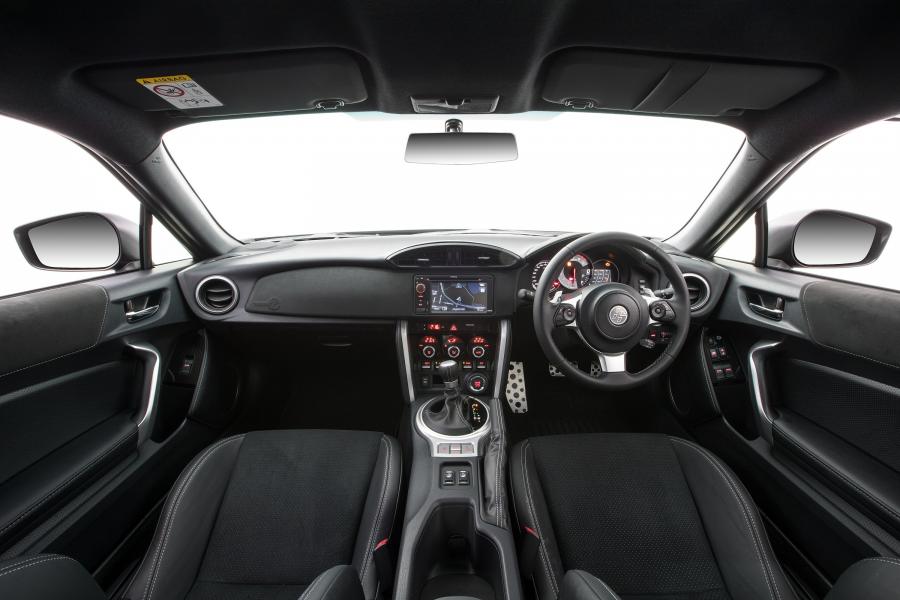Торпедо Toyota GT 86 GTS 2016 года  (AU) (фото 2 из 13)